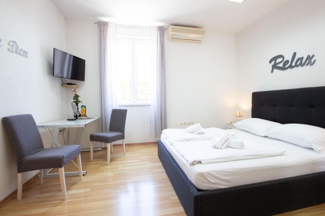 Lilly Studio Apartments Zadar Exteriör bild