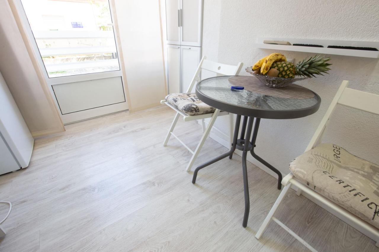 Lilly Studio Apartments Zadar Exteriör bild